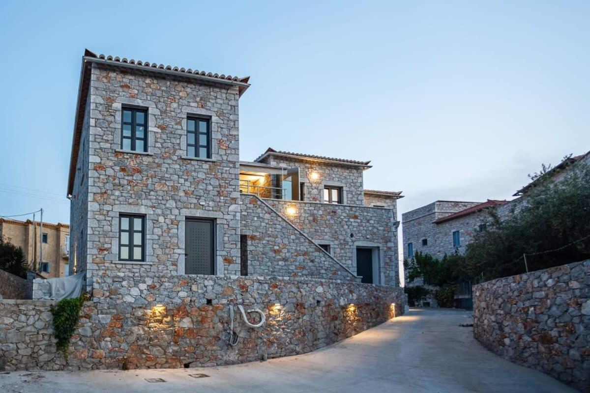 Mani Stone Built Home A Breath Away To The Sea Stoúpa Exterior photo