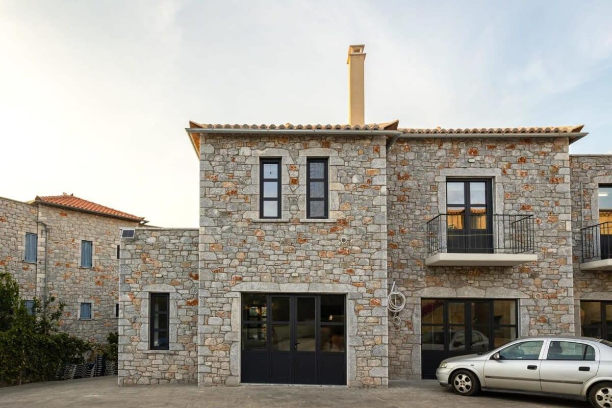 Mani Stone Built Home A Breath Away To The Sea Stoúpa Exterior photo
