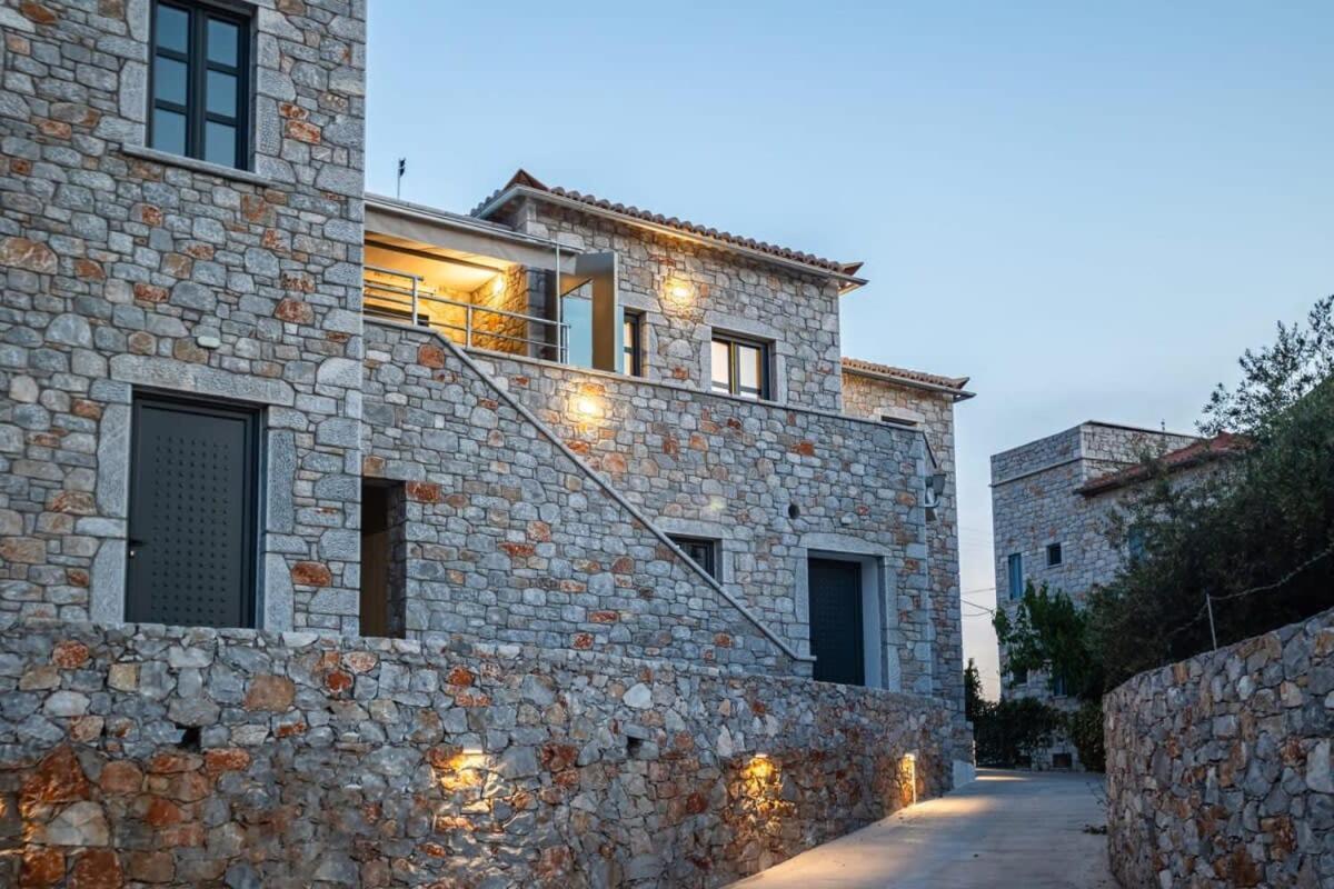 Mani Stone Built Home A Breath Away To The Sea Stoúpa Exterior photo